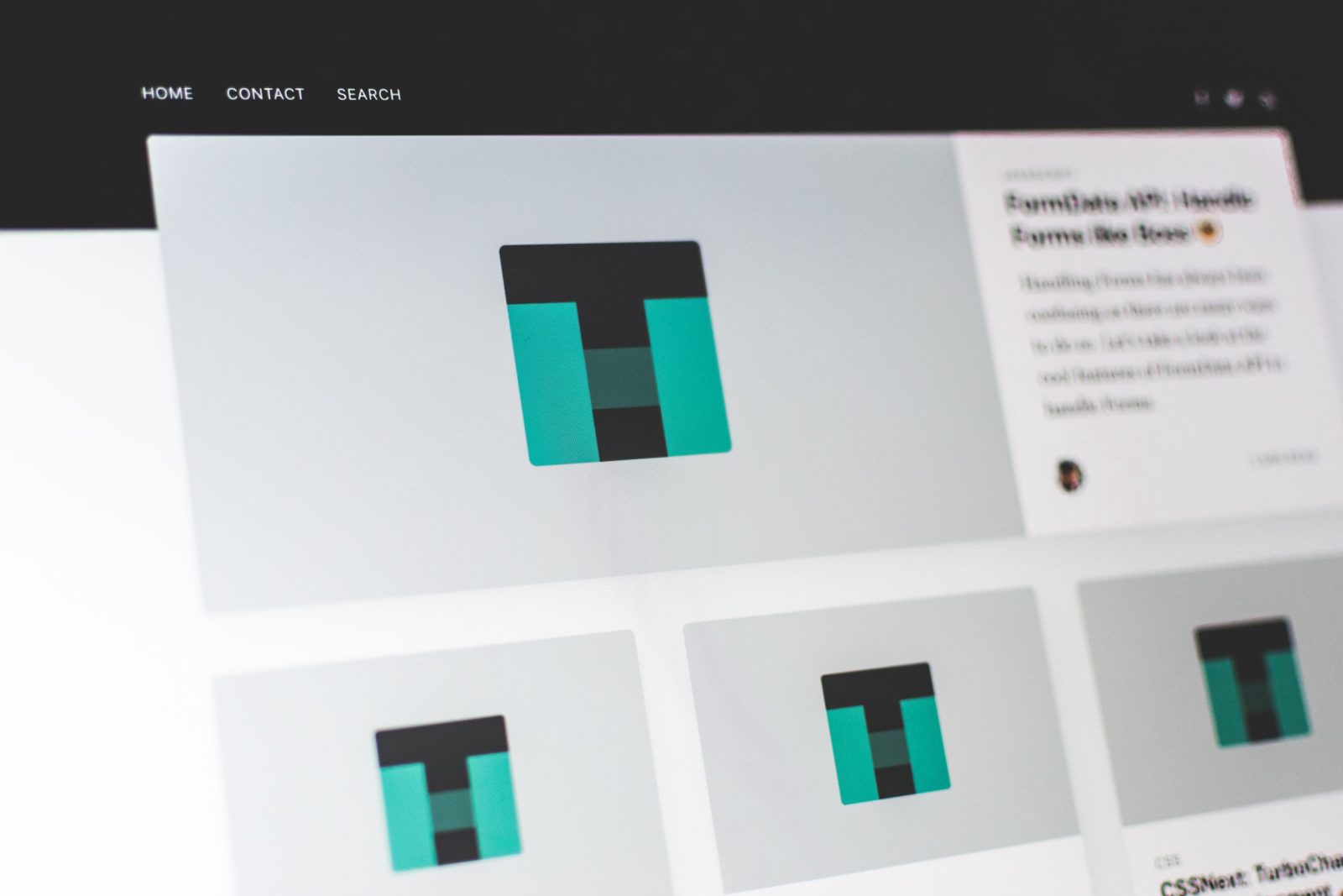 Website with a grid